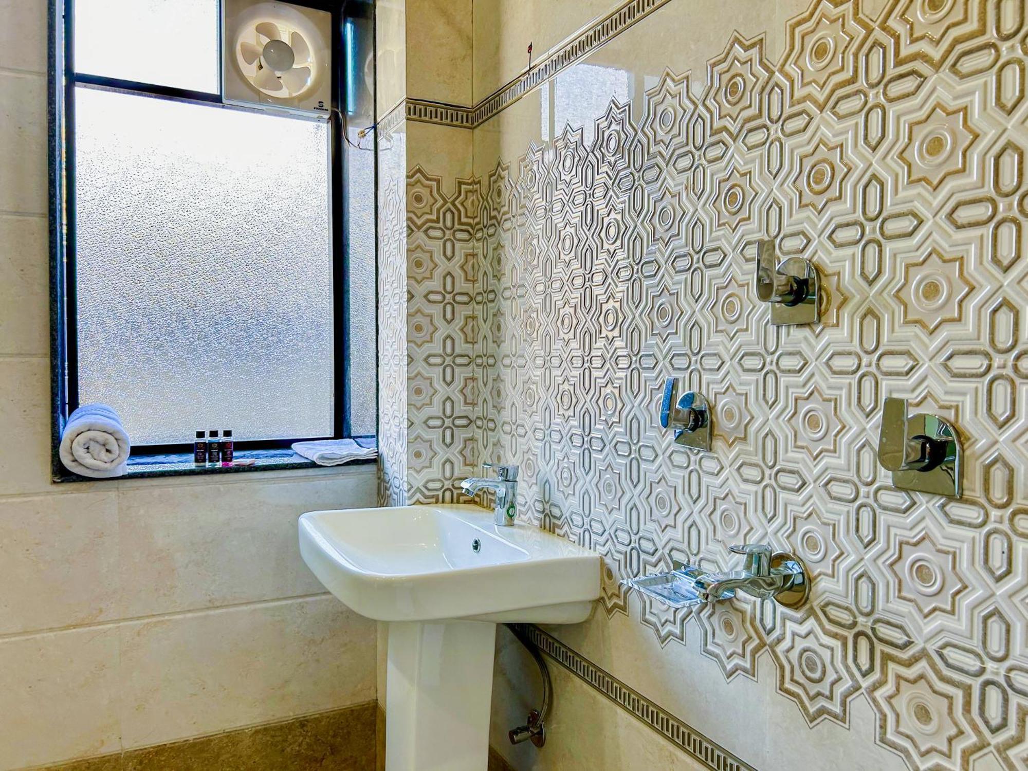Hotel Vasudev Niwas Джайсалмер Екстериор снимка