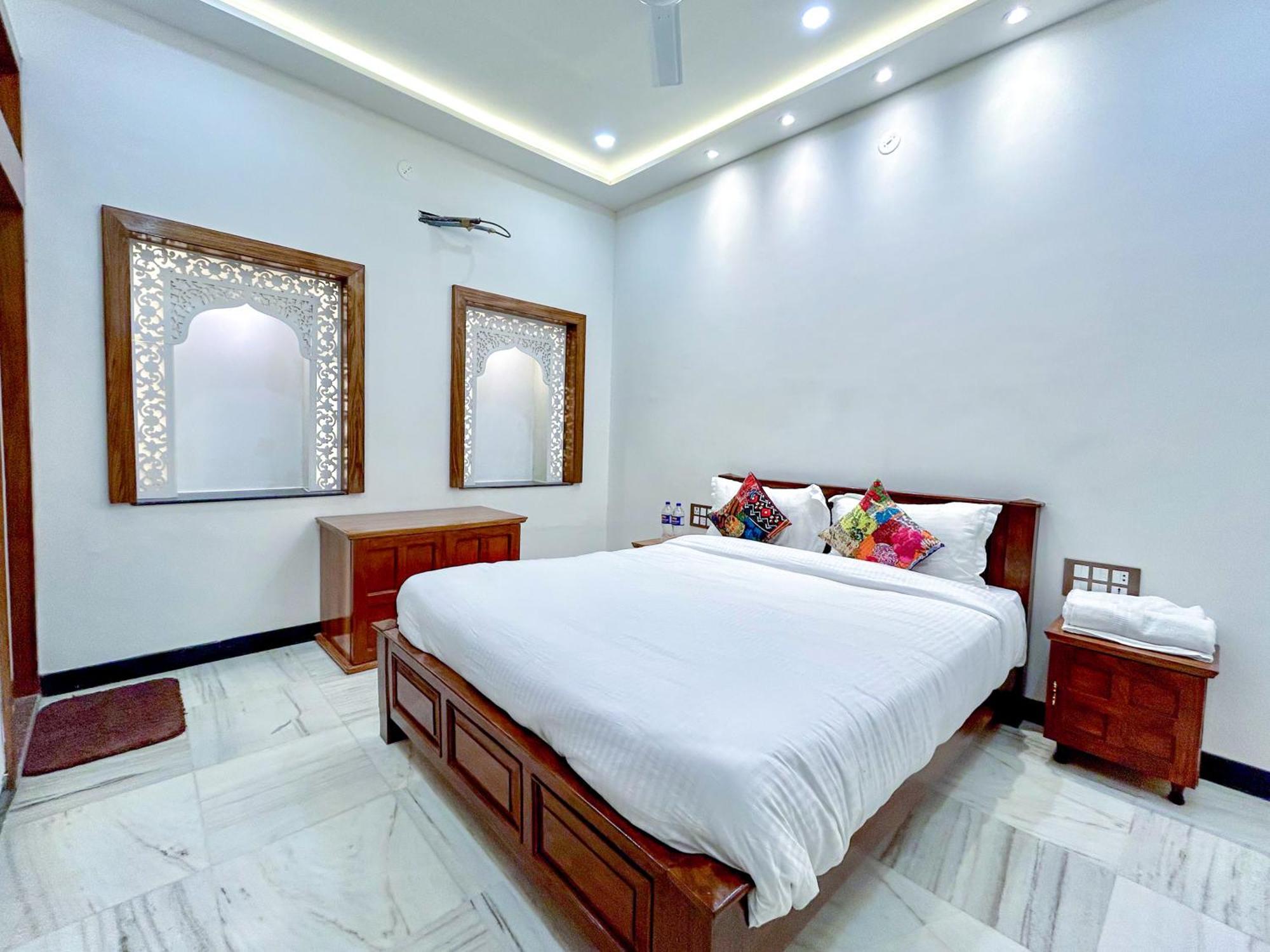 Hotel Vasudev Niwas Джайсалмер Екстериор снимка